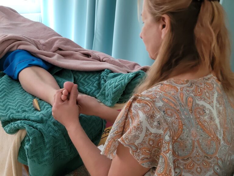 Tai refleksoloogiline jalamassaaž pingete leevendajana