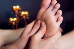 Jalamassaaž väsinud ja valutavatele jalgadele